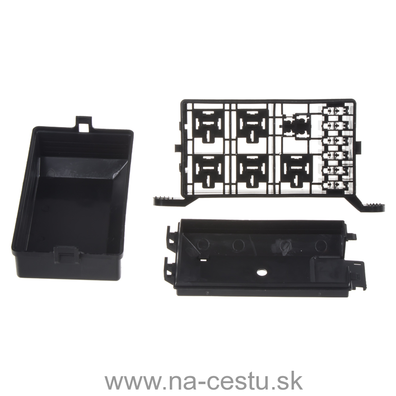 Relé a poistkový box 6/6
