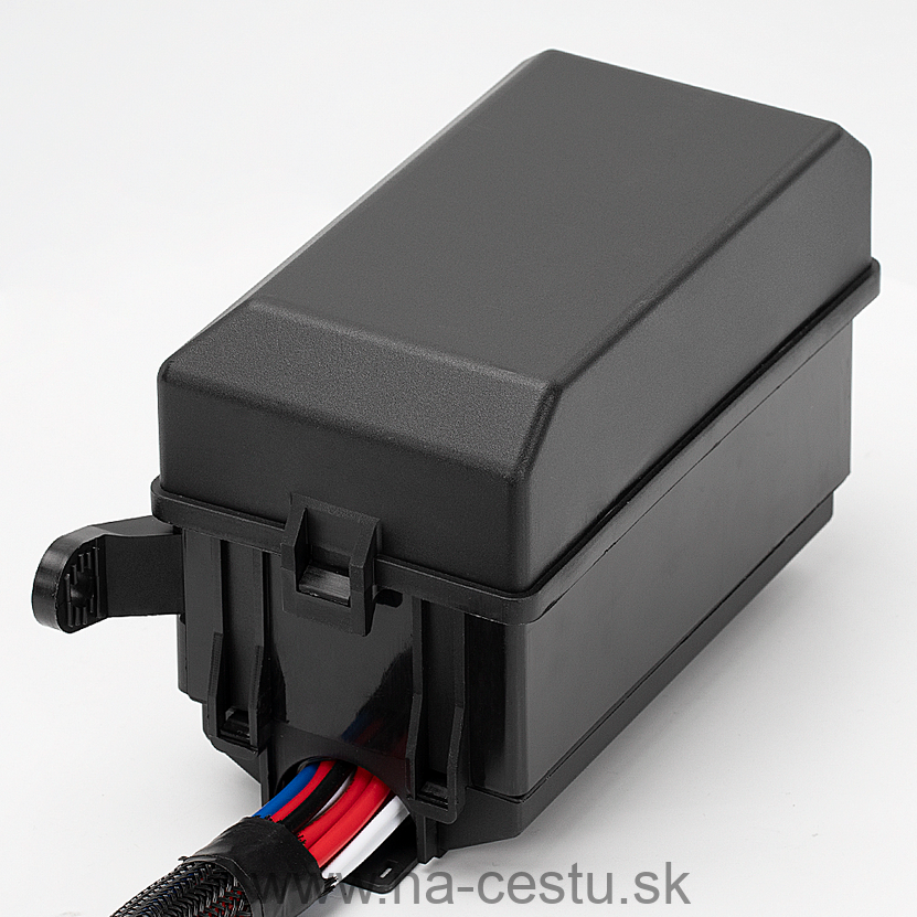 Reléový a poistkový box 6/6, osadený